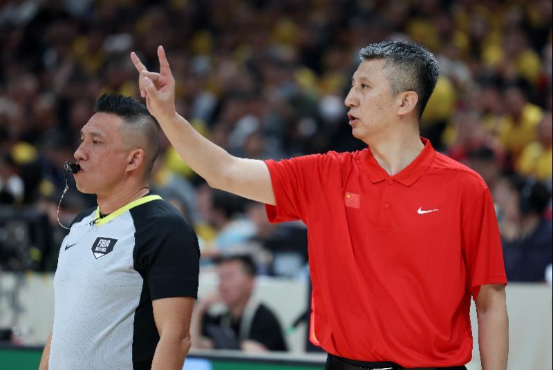 中国男篮公布最新集训名单，赵睿余嘉豪等回归备战世预赛